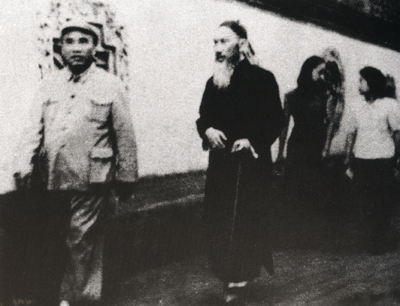 ȫ����Эһ��һ�λ����ڼ䣬����������ϯ���������������£���һ�����ú�԰ɢ����������ʱ�����������������ѧ����������������������ĥ����ʦ�����걶�ơ�