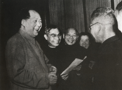 1956��2�£�����ѧ�����볣ίé�������������ͬë�������Ϻ������ýӼ���ϯȫ����Э������λ���ĿƼ���ίԱ��